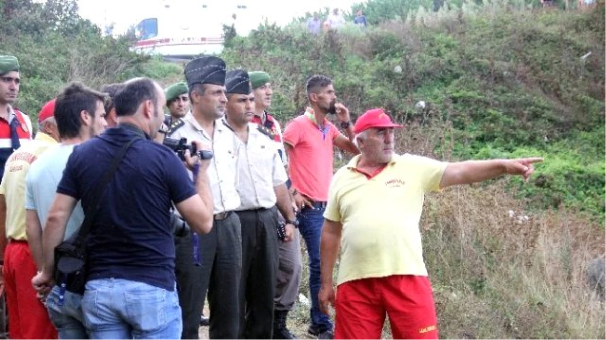 4 Kişilik Aileden Baba Boğuldu, Oğlu Kayıp