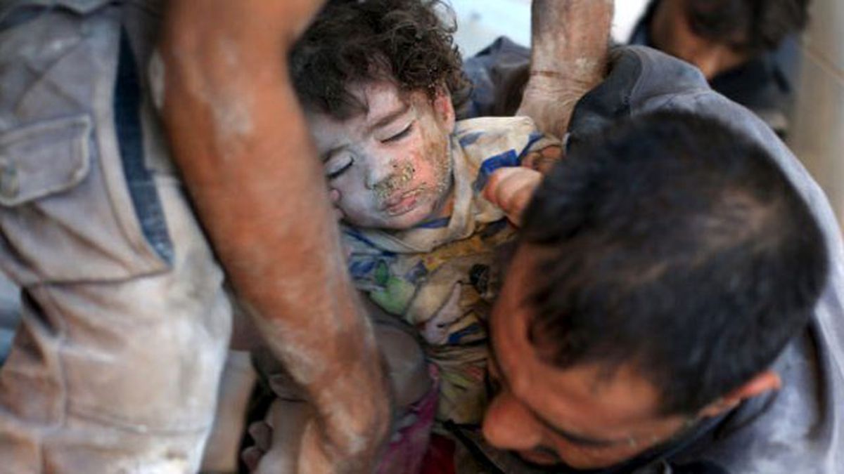 Enkaz Altından Çıkarılan 4 Yaşındaki Kız Gözyaşlarına Boğdu