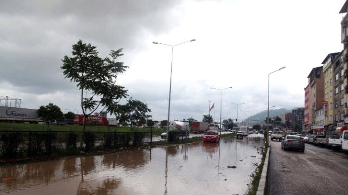 Artvin\'de Sel Faciası: 8 Ölü
