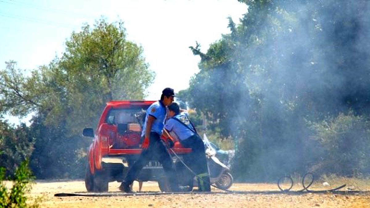 Atık Camlar Yangına Neden Oldu