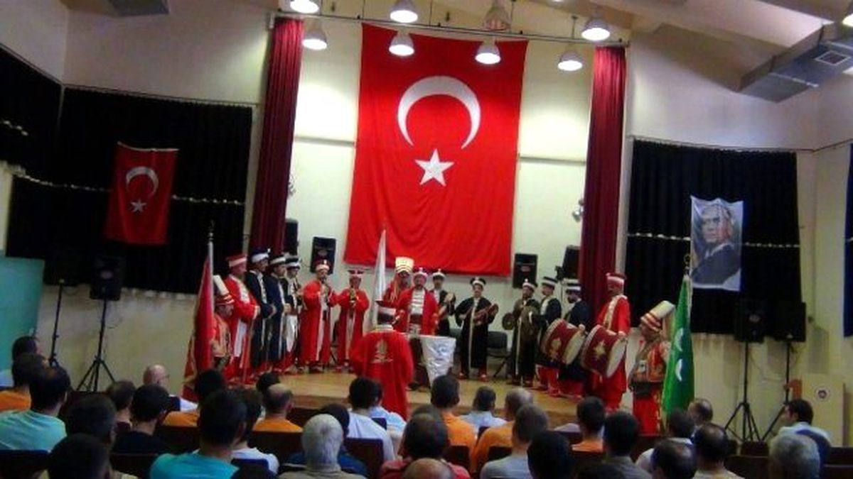 Cezaevinde Mehter Coşkusu