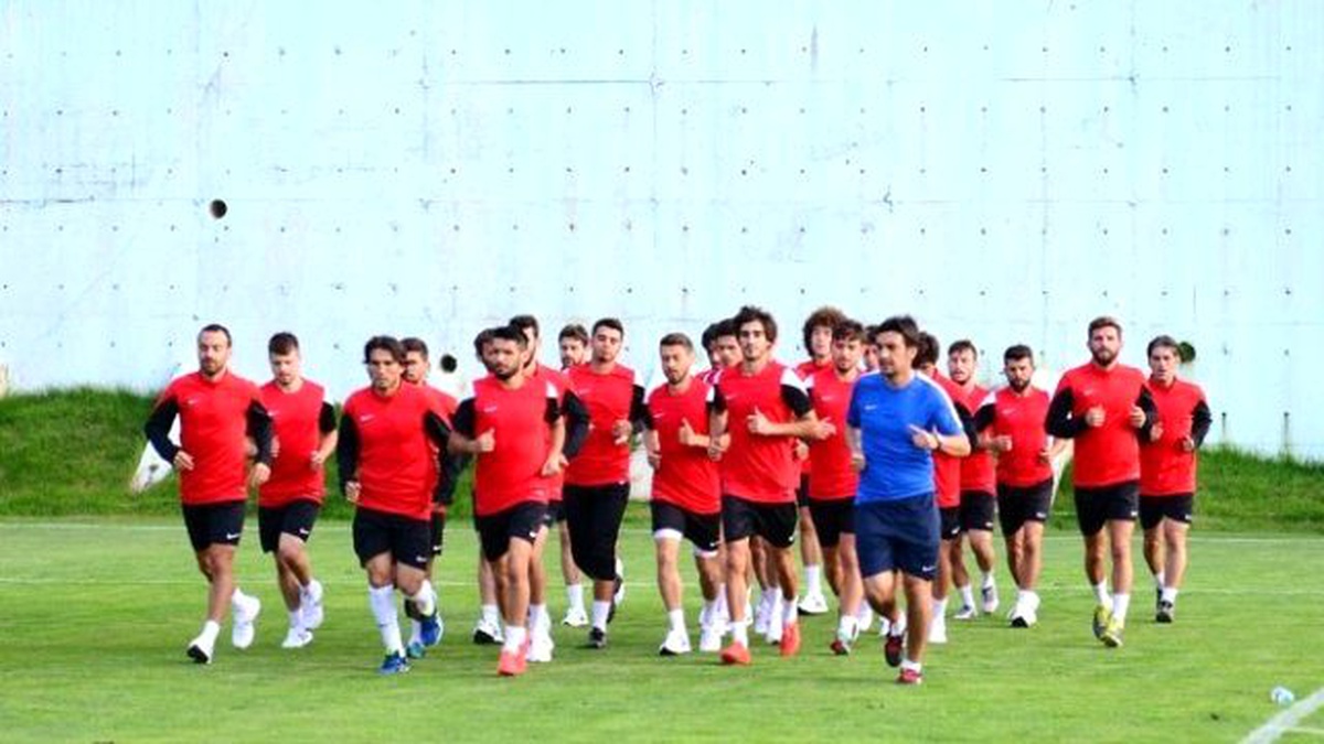 Denizlispor Elazığspor\'a Bileniyor