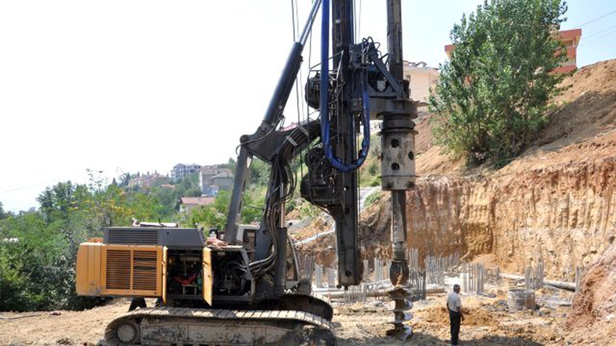 Derince Alternatif Yolda Hummalı Çalışma