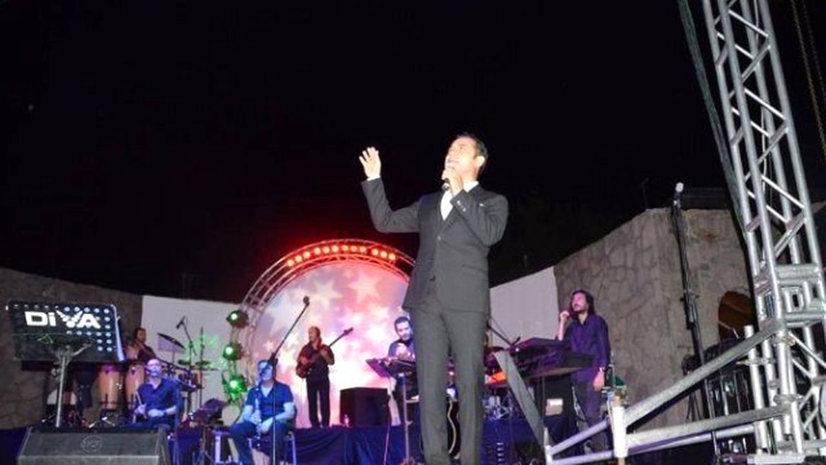 Ferhat Göçer\'den Unutulmaz Konser