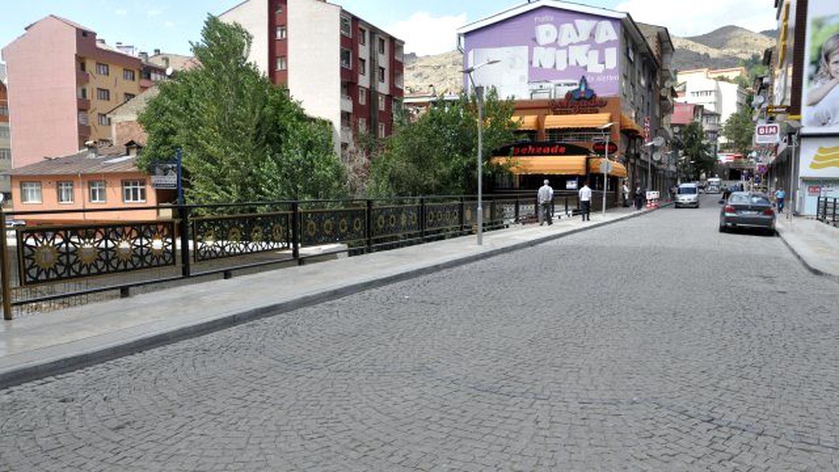Gümüşhane Belediyesi Köprü ve Korkulukları Yeniliyor