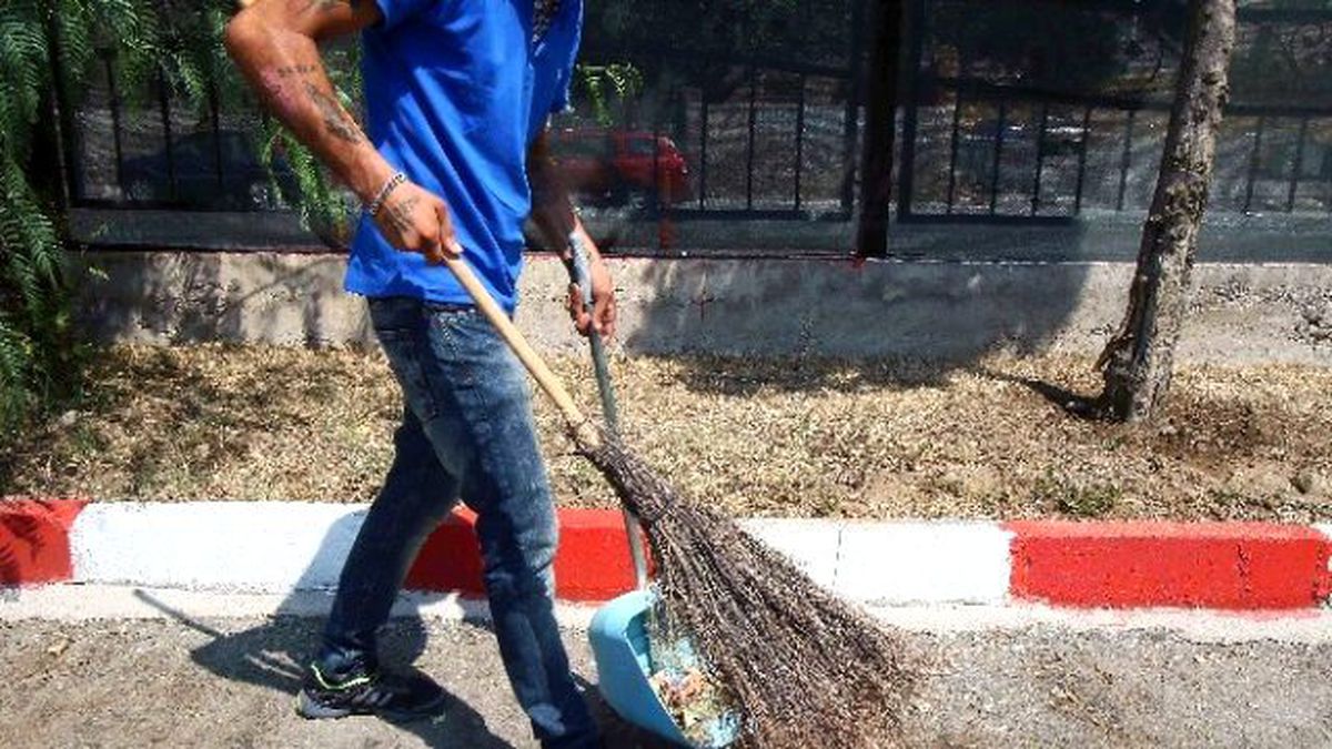 Hükümlüler Cezalarını Çalışarak Çekiyor