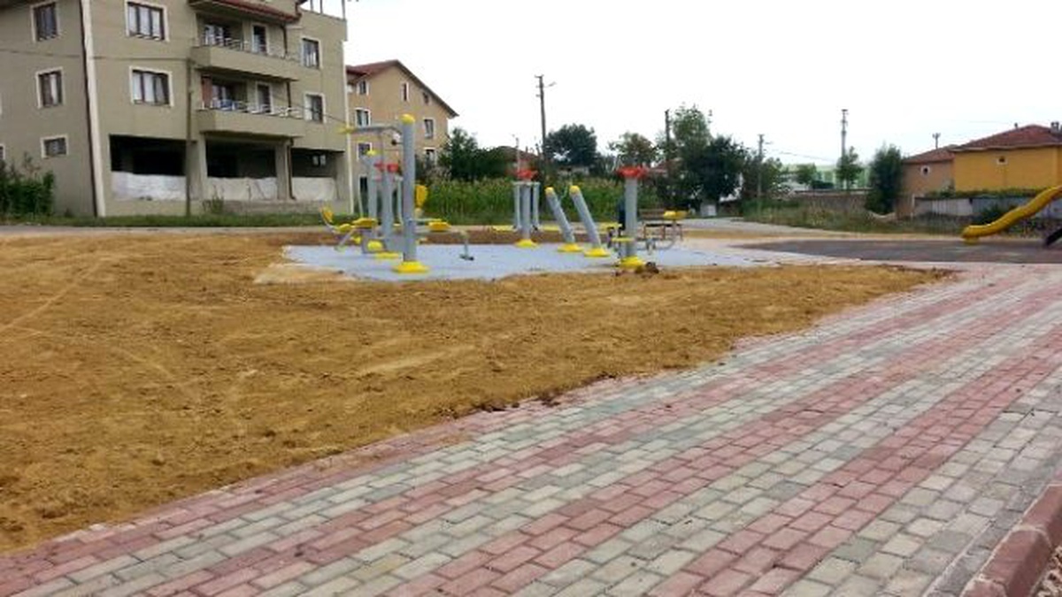 Kartepe\'de Parklarda Bakım ve İyileştirme Çalışmaları Sürüyor
