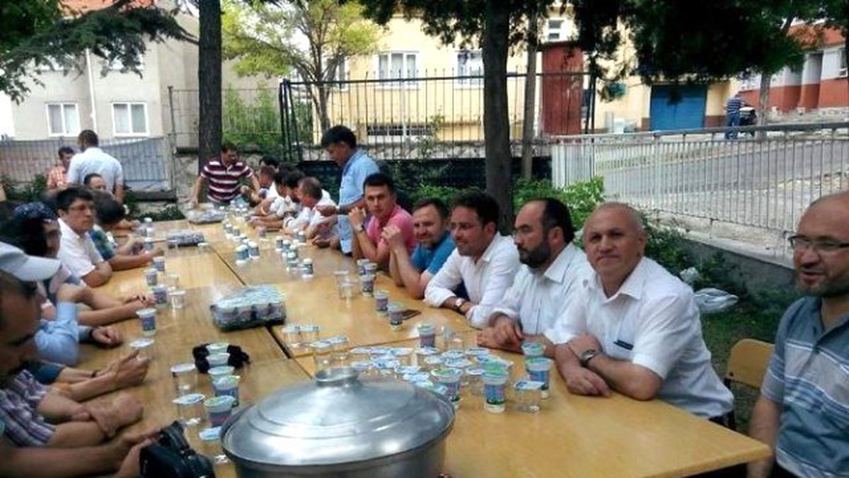Milletvekili İshak Gazel\'e Anlamlı Hediye