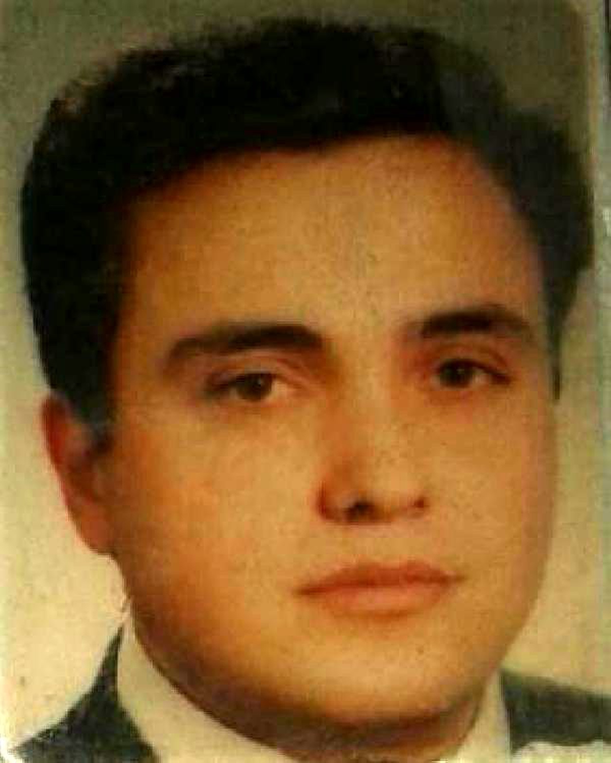 Ölümümden Kimse Sorumlu Değildir\' Notu Bırakıp İntihar Etti