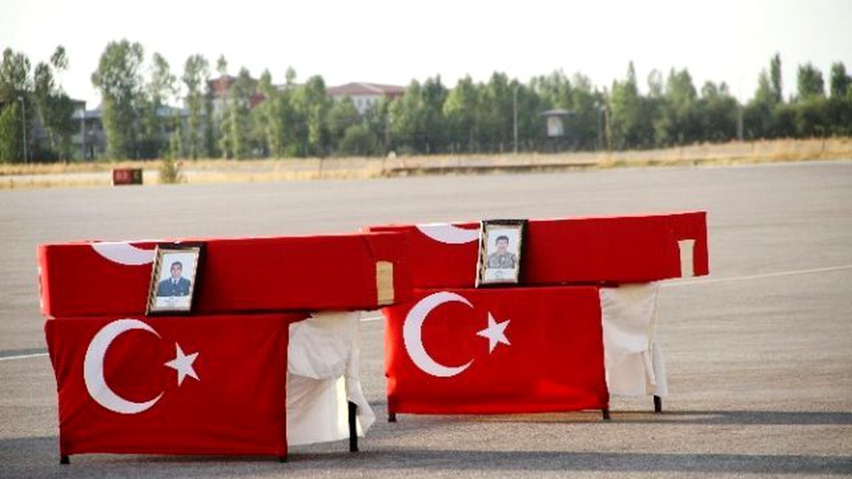 Şehit Askerler Memleketlerine Uğurlandı