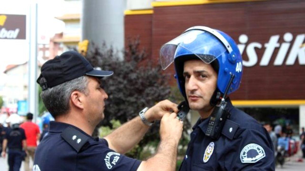 Şehit Mehmet Kara Defnedildi
