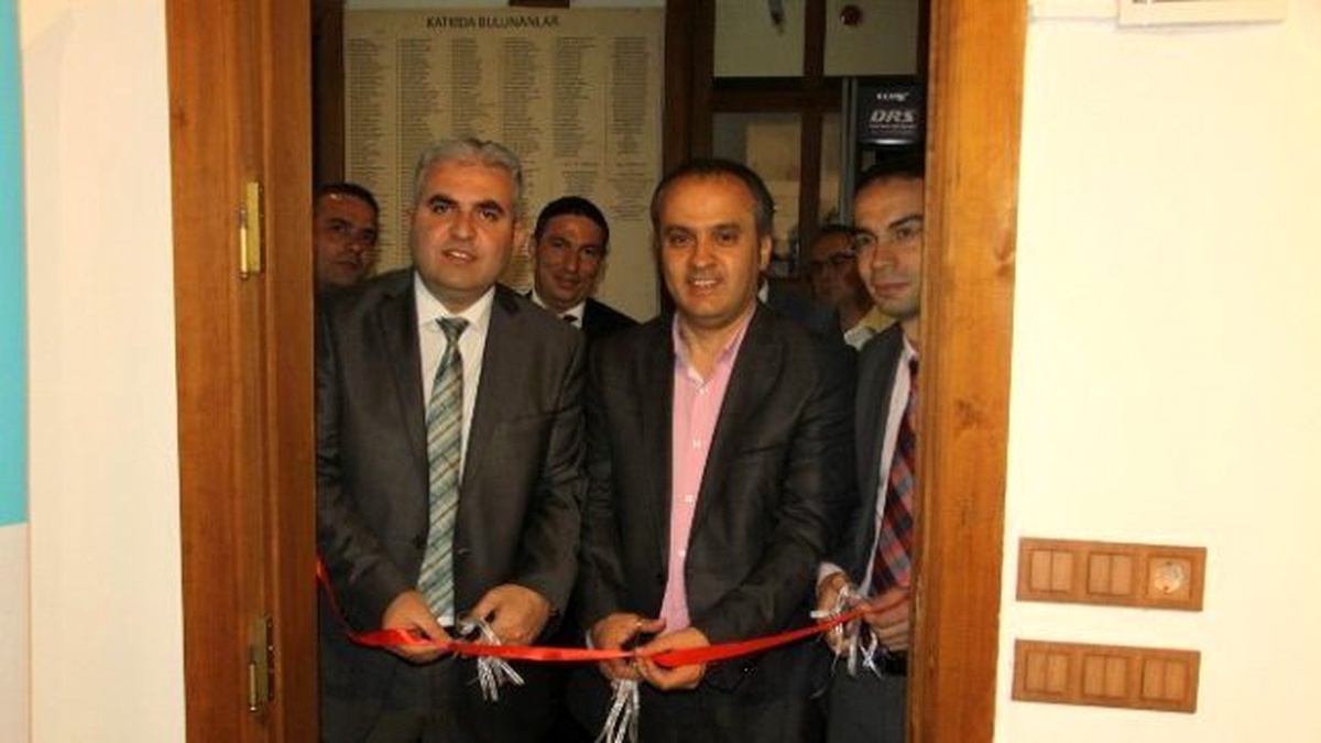 Şehrin Işıkları" İnegöl\'de Sergileniyor