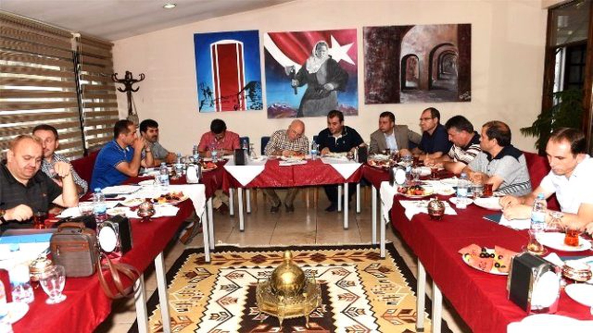 Sekmen: "İmam Hatip Okulları, İlim ve İrfan Yuvasıdır"