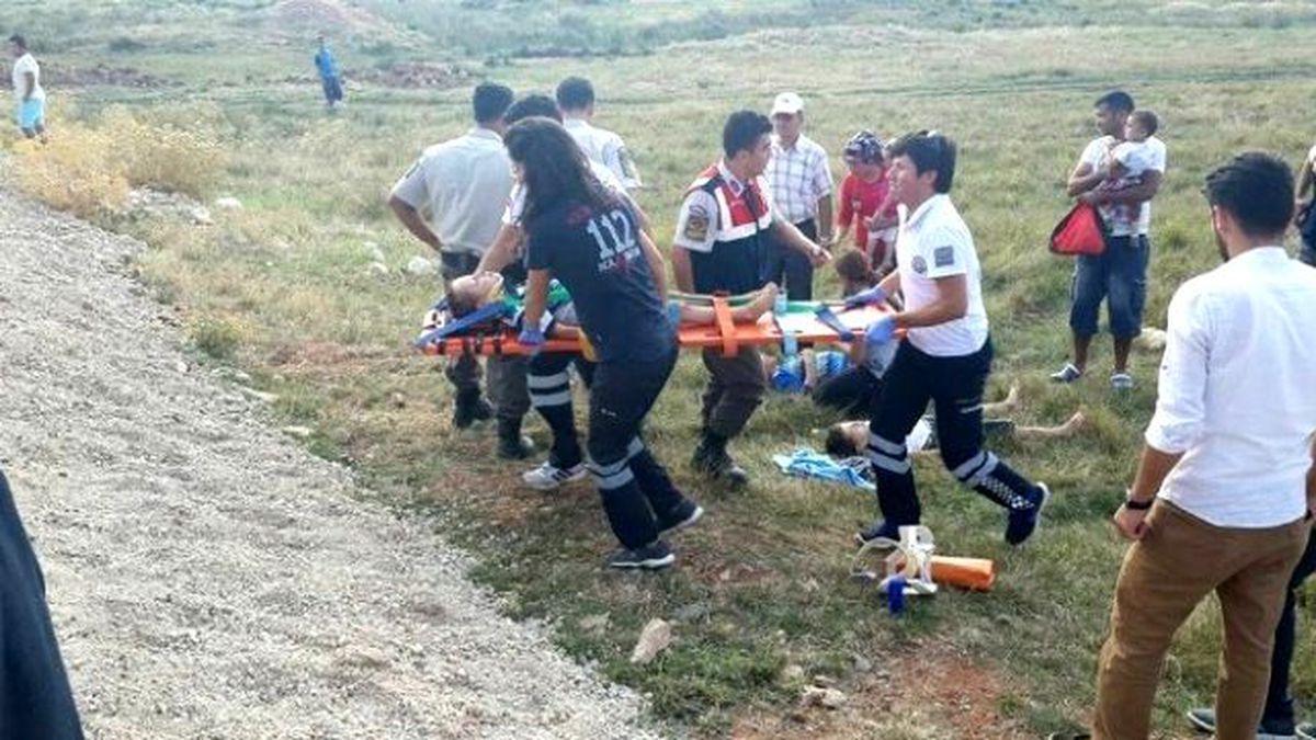 Seydikemer\'de Otomobiller Çarpıştı : 6 Yaralı