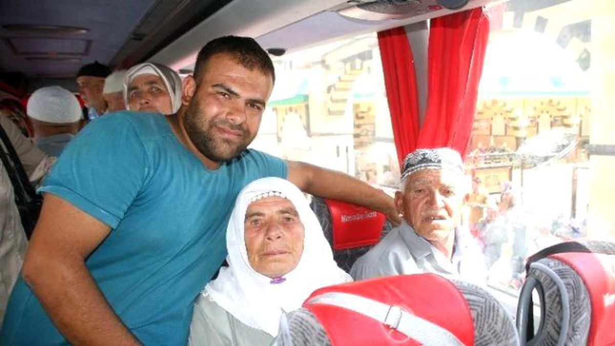 Yozgat\'ta Hacı Adayları Dualarla Kutsal Topraklara Uğurlandı