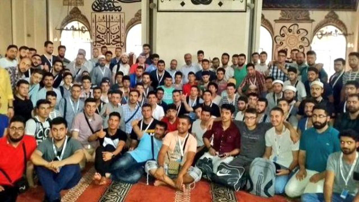 Ytb Avrupa\'dan 130 Genci Türkiye\'ye Getirdi
