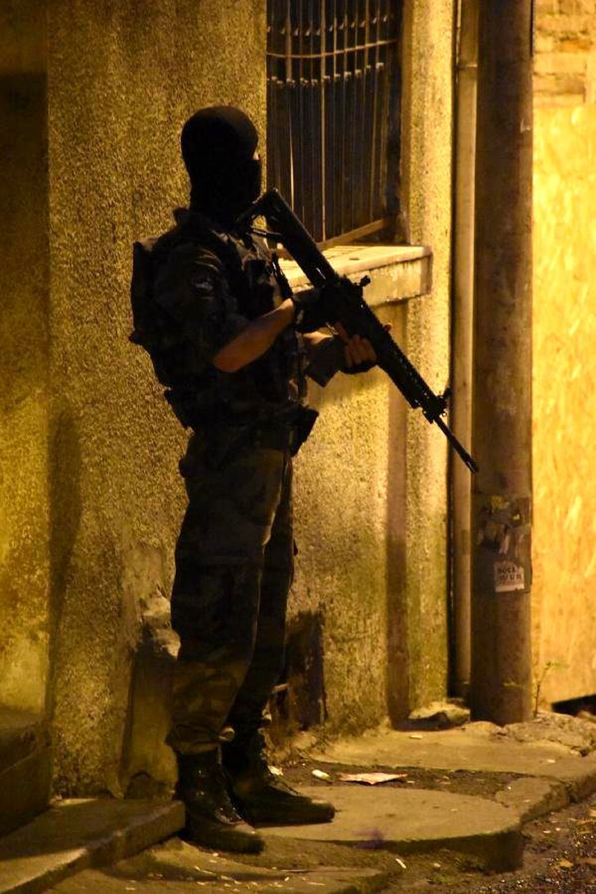 İstanbul'un 5 İlçesinde 400 Polisli Narkotik Operasyonu