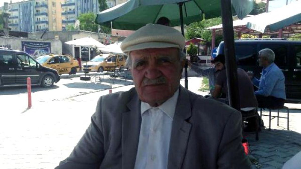 54 Yıldır Muhtarlık Yapıyor