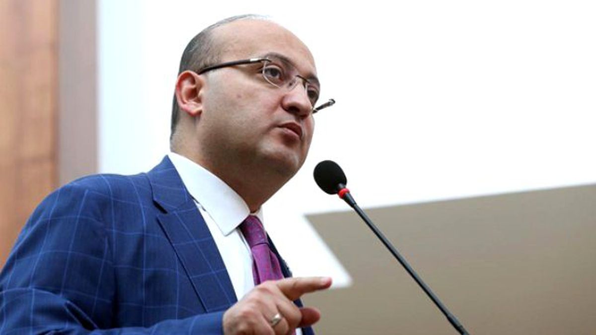 Akdoğan: Üniforma İçindeki Bir İnsanın Bunu Yapmaması Gerekiyordu