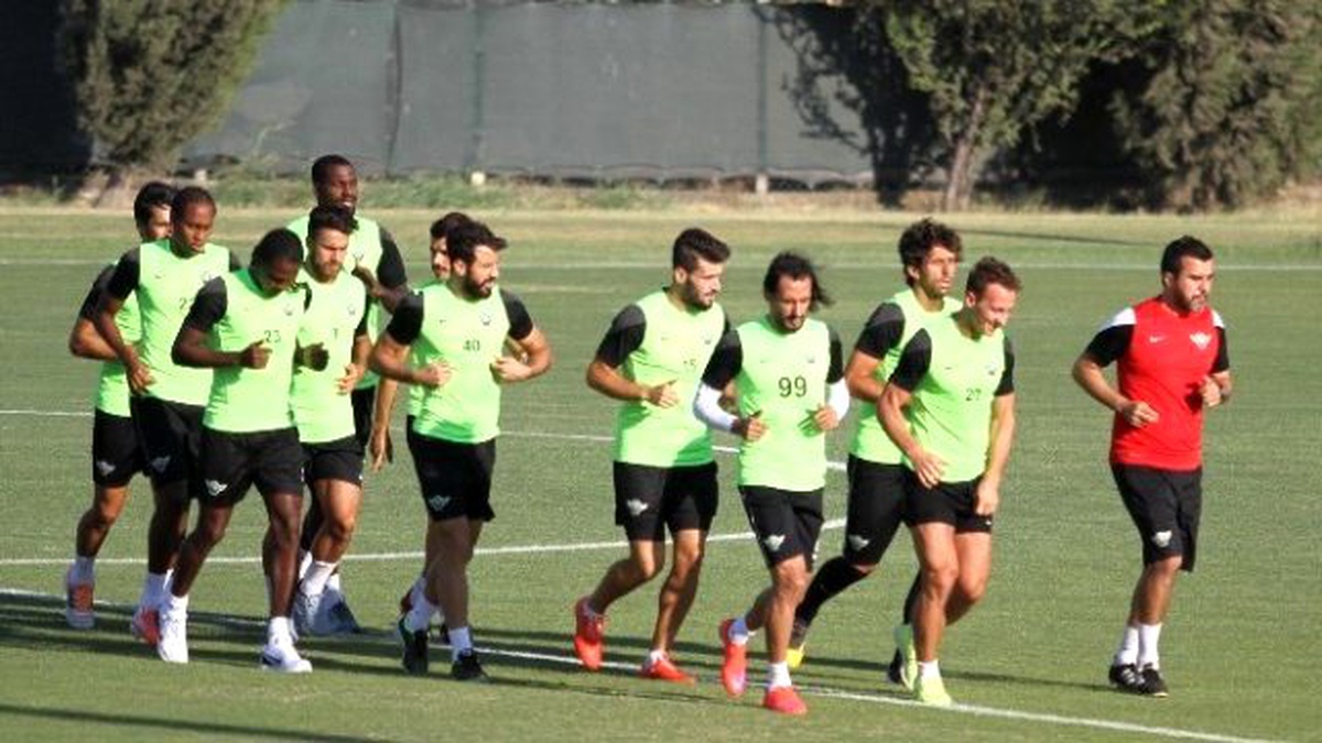 Akhisar Belediyespor\'da Trabzonspor Mesaisi Başladı