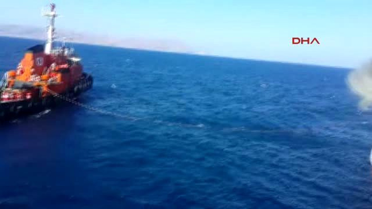 Çanakkale Makine Arızası Yapan Gökçeada Feribotu Yolda Kaldı