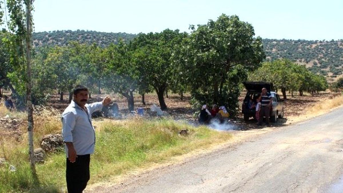 Çiftçiler Piknikçilerden Şikayetçi