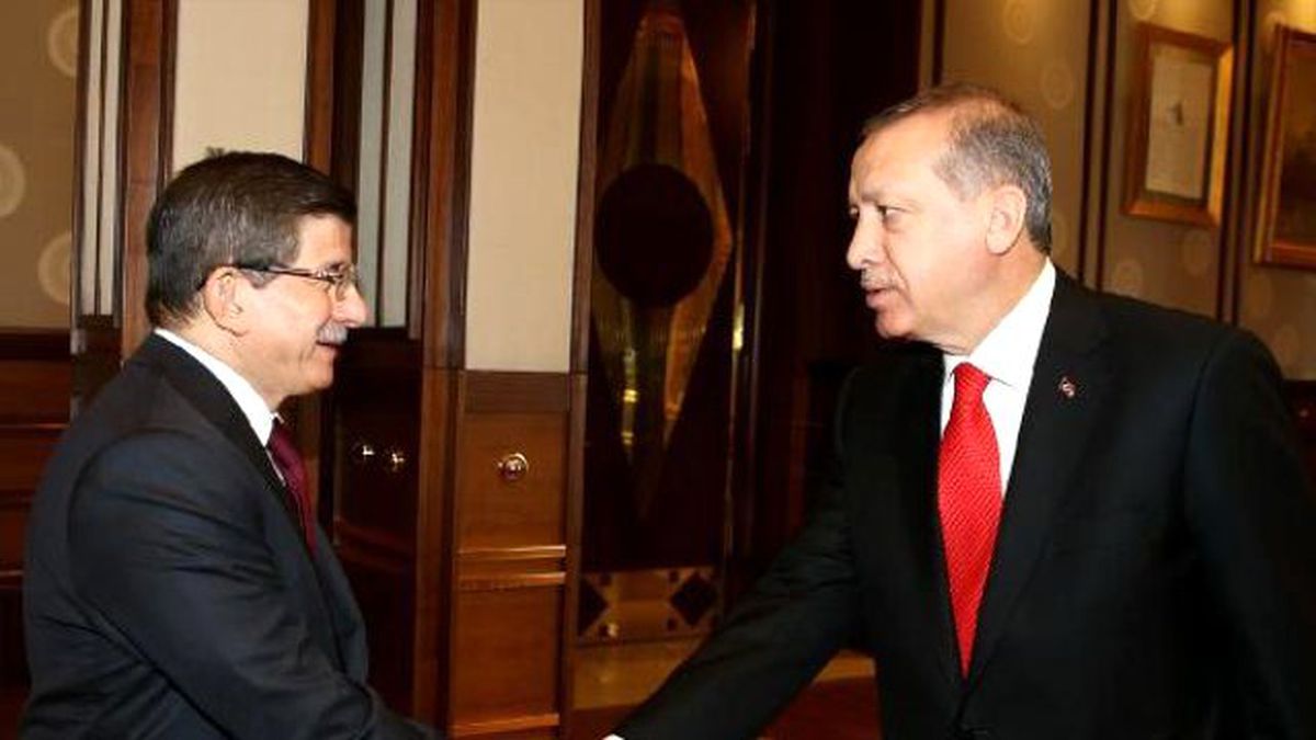 Cumhurbaşkanı Erdoğan Davutoğlu ile Görüştü