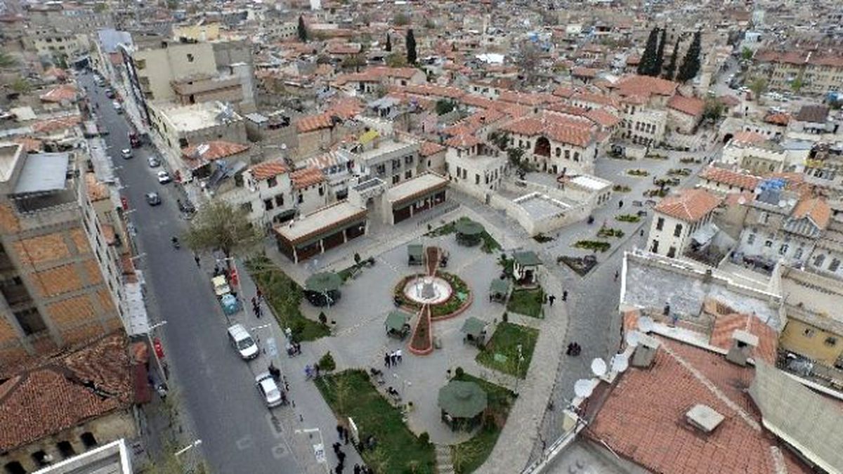 Gaziantep\'e Sultan Ahmet Meydanı Yapılıyor