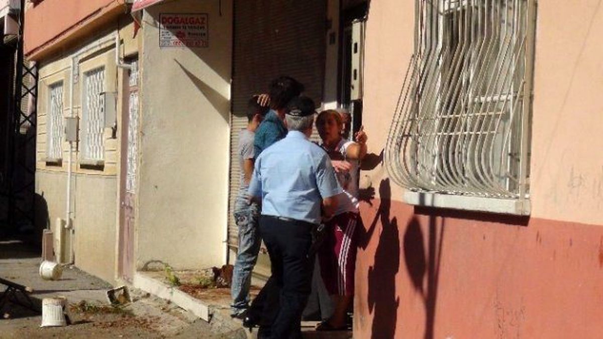 Gaziantep\'te Komşu Kavgası: 2 Yaralı