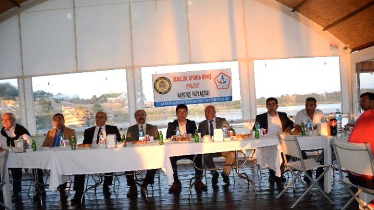 Gençliğe Sporla Bakış Projesi" Kapanış Toplantısı