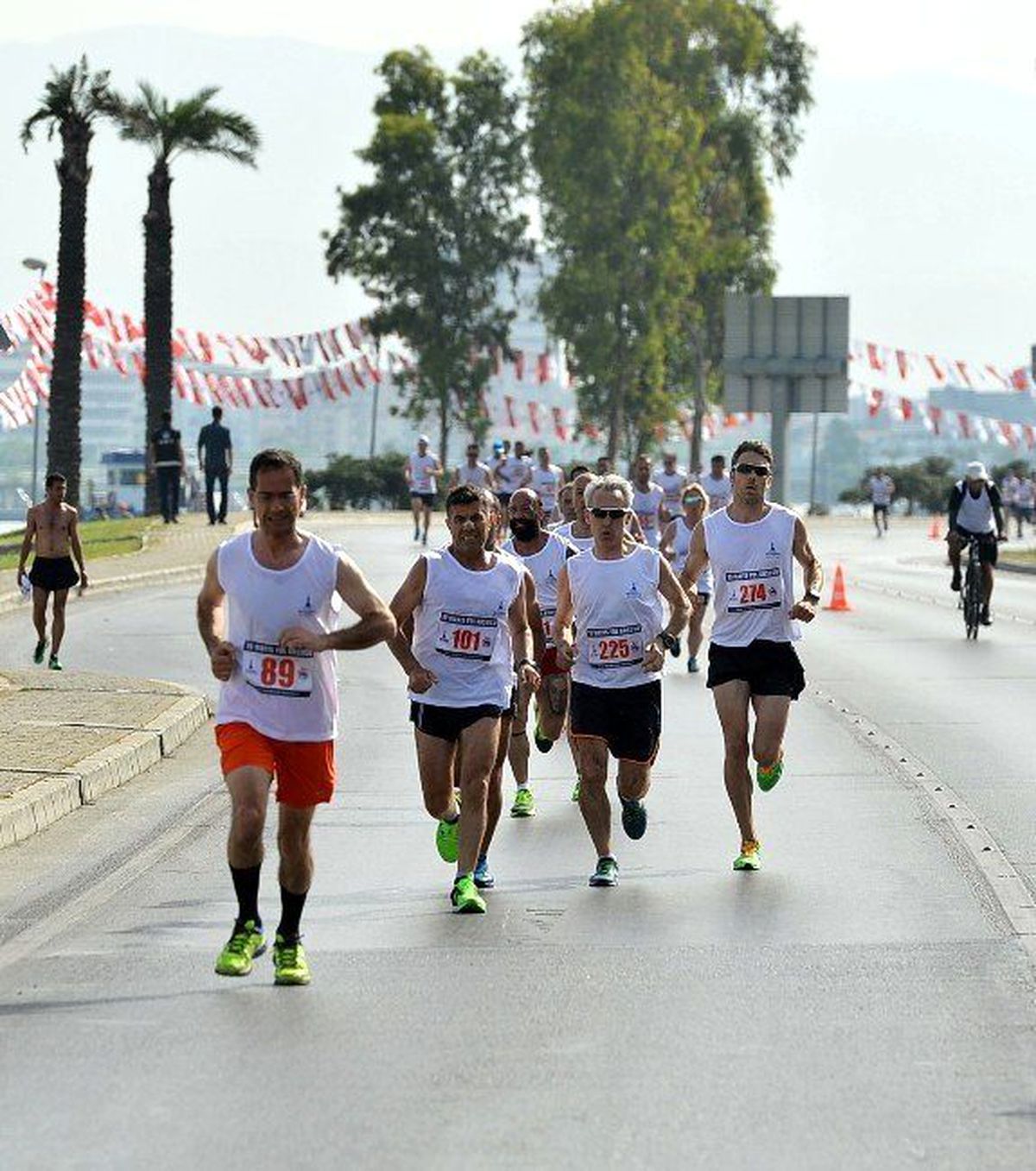 İzmir\'in Kurtuluşu İçin Koşacaklar