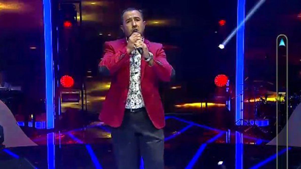Kadir Gözükızıl \'Bir Taş Attım Pencereye\'