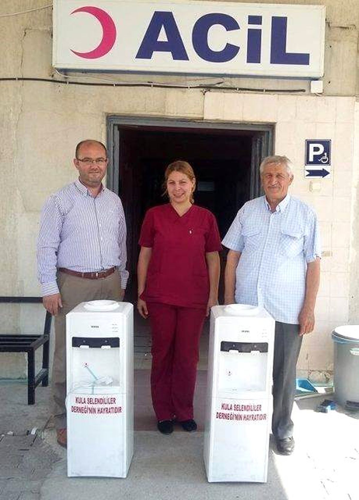 Kula Selendililer Derneği, Devlet Hastanesi\'ne Sebil Hediye Etti