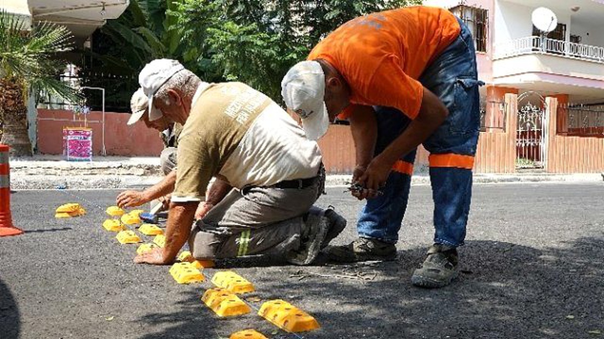 Mezitli\'de Hız Kesici Buton Çalışmaları Başladı