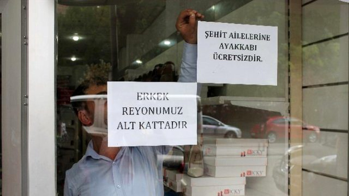 Niğdeli Esnaftan Şehit Ailelerine Ücretsiz Ayakkabı