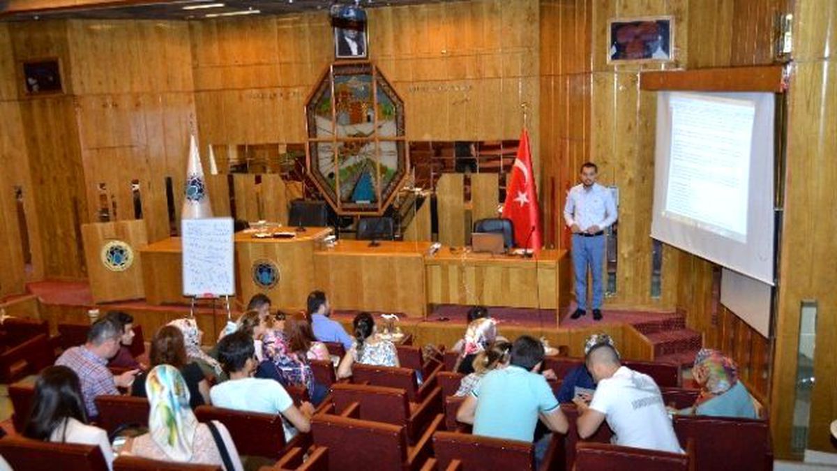 Uygulamalı Girişimcilik Eğitimi Devam Ediyor