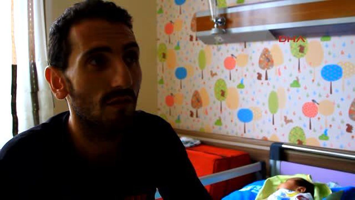 Artvin 45 Günlük Bebek Annesiyle Birlikte Devrilen İtfaiye Aracından Kurtulmuş Ek Görüntülerle