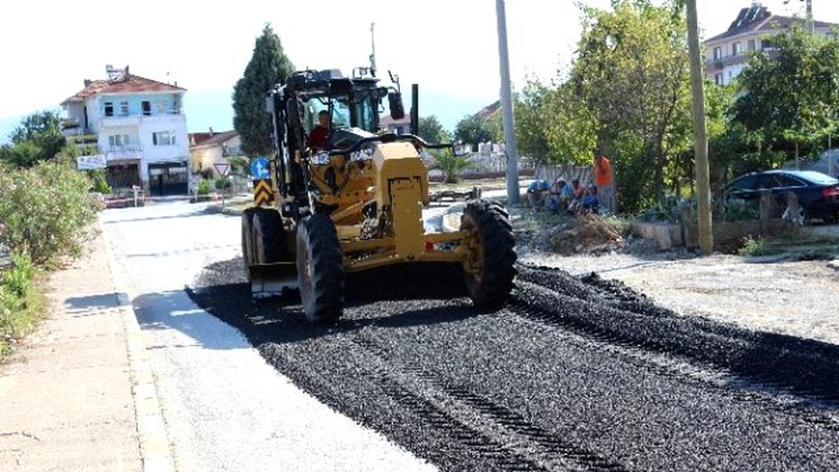 Ayazlı Mahallesi Asfaltlama Çalışmaları Başladı