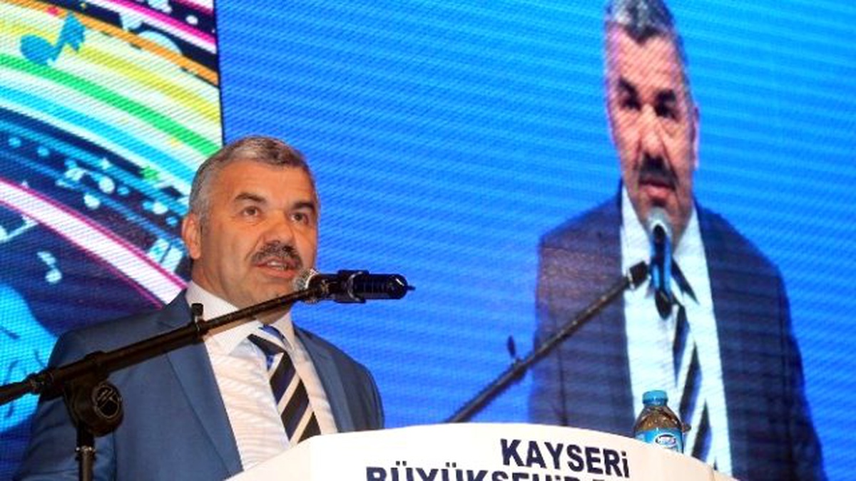 Büyükşehir Belediyesi Konservatuarında Yaz Kursuna Katılan 750 Öğrenci Sertifikalarını Aldı