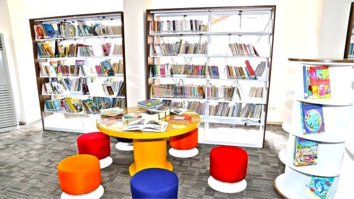 Çocuk ve Halk Kütüphanesi Hizmete Açıldı