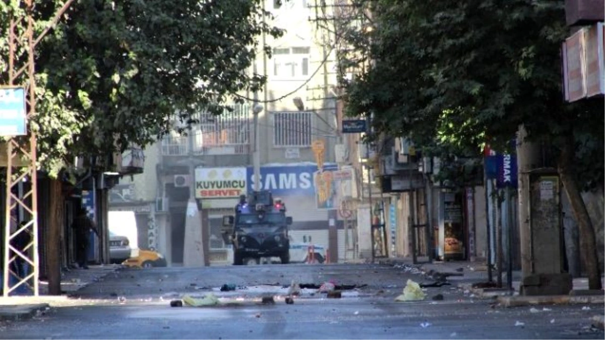 Diyarbakır\'daki Sessizlik Yerini Olaylara Bıraktı