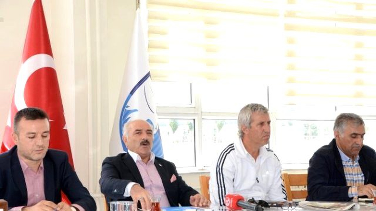 Erzurumspor Kulüp Başkan Vekili Ünsal Kıraç: "Erzurumspor Tek Yürek, Tek Bilekle Kenetlenmiş Bir...