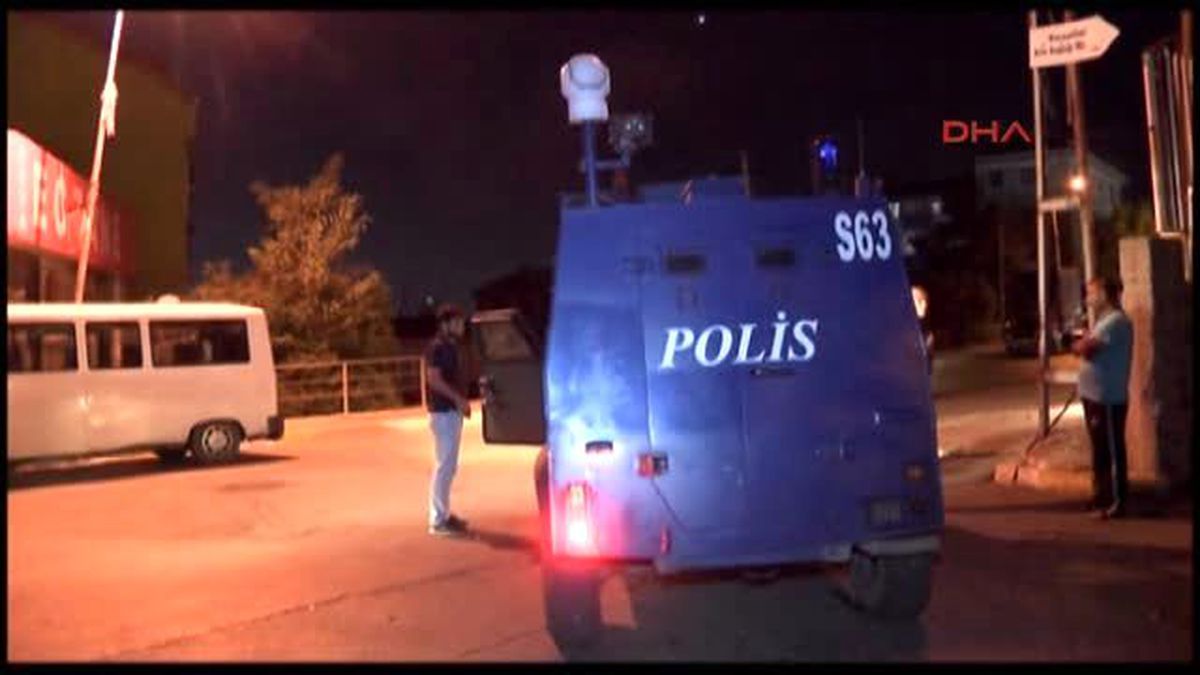 Gaziosmanpaşa\'da Ses Bombası Patladı