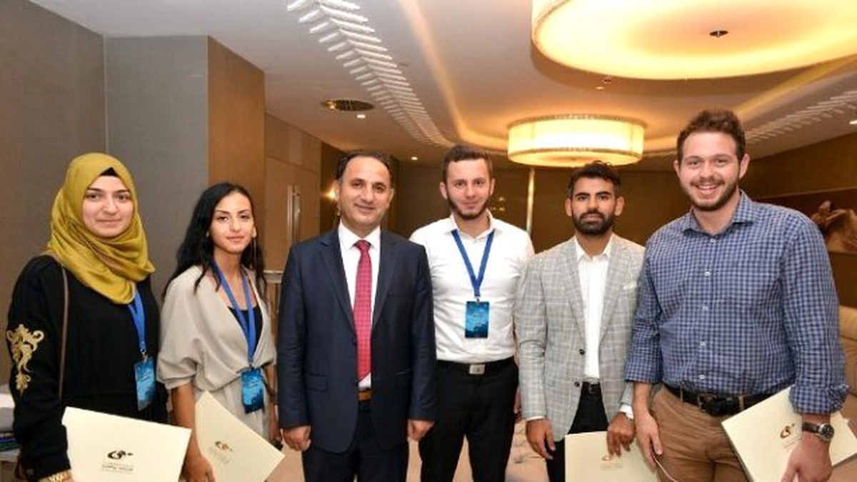 Genç Liderler Sertifikalarını Aldı