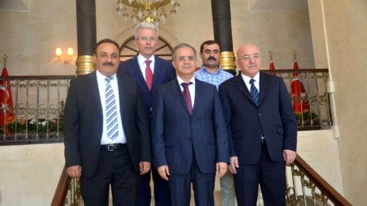 İl Milli Eğitim Müdürlerinden Vali Tapsız\'a Ziyaret