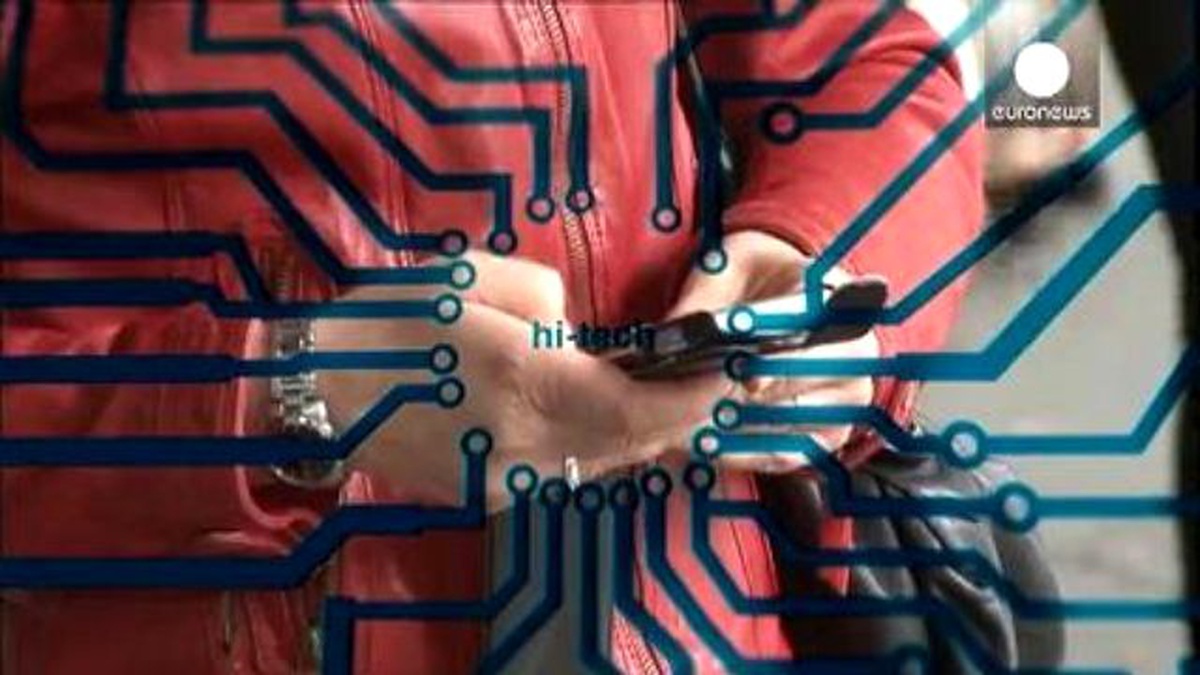 Kullanımı Kolay Telefonlar Yaşlıları ve Engellileri Hayata Bağlıyor