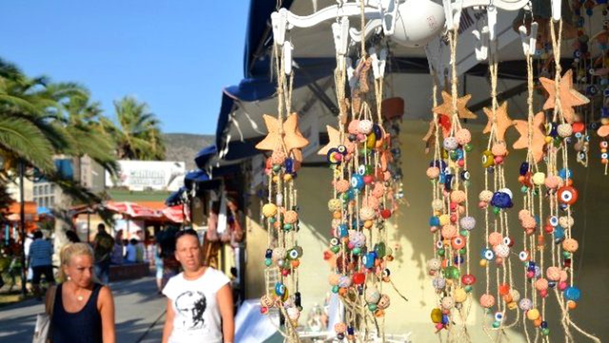 Kuşadası\'nda Geleneksel El Sanatları Günleri Başladı