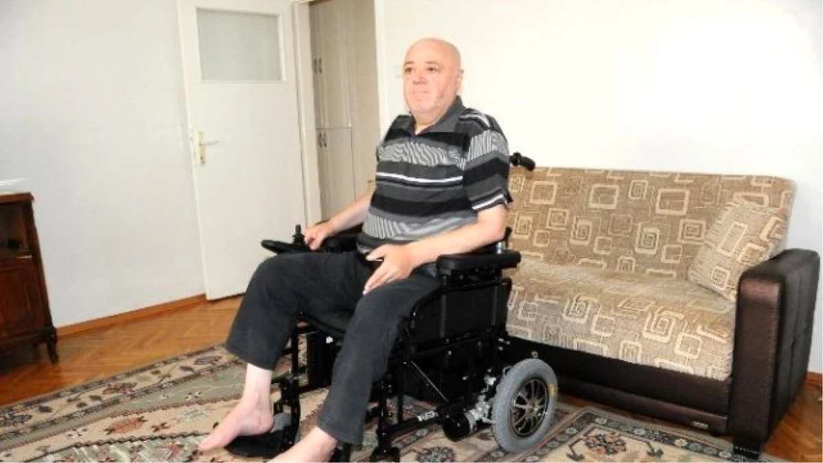 Mehmet Amca Akülü Tekerlekli Sandalyesine Kavuştu