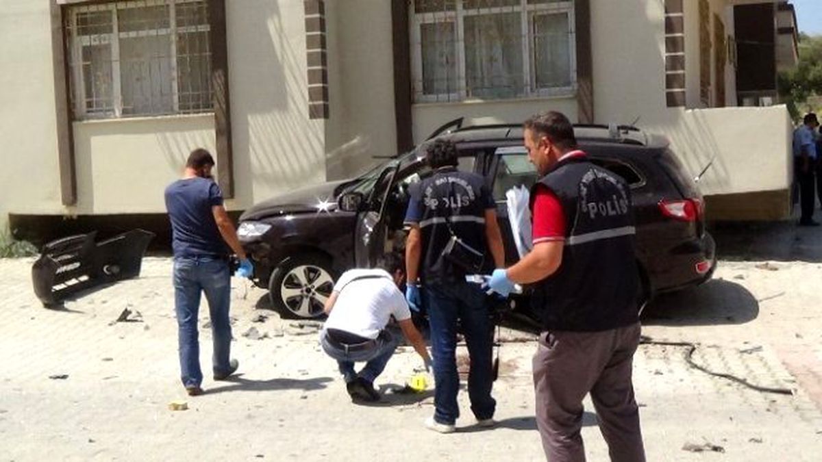 Muhalif Komutana Hatay\'da Bombalı Saldırı