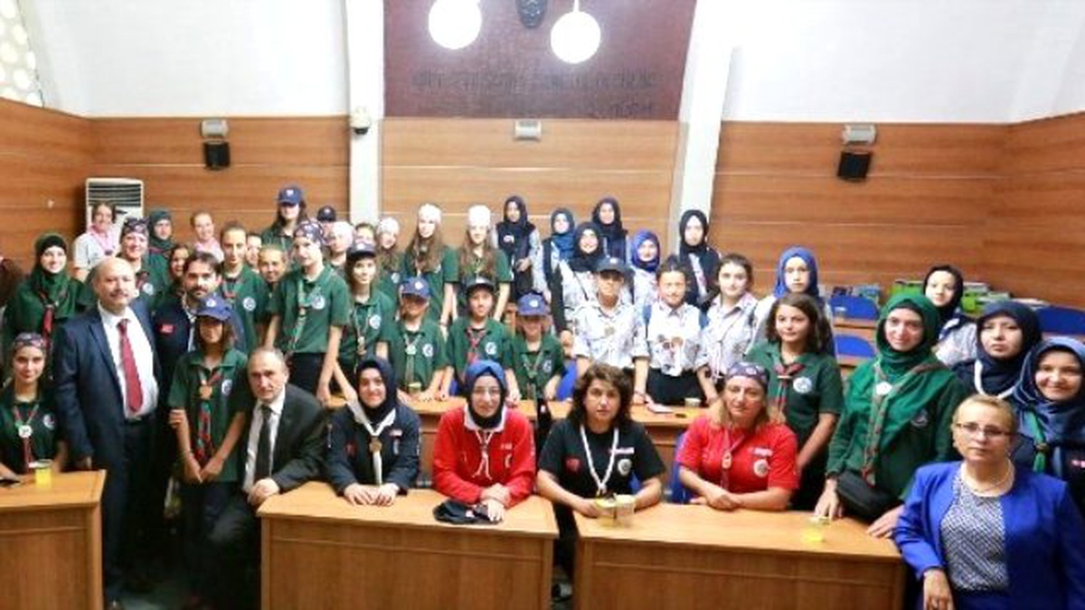 Sırbistanlı İzcilerden Başkan Yılmaz\'a Ziyaret